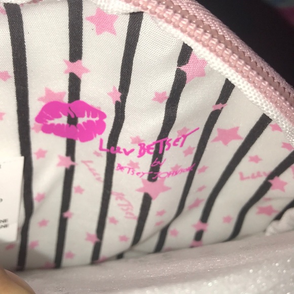 NWT Betsey Johnson Coin Purse/Wristlet Donut 🍩 - Picture 6 of 7